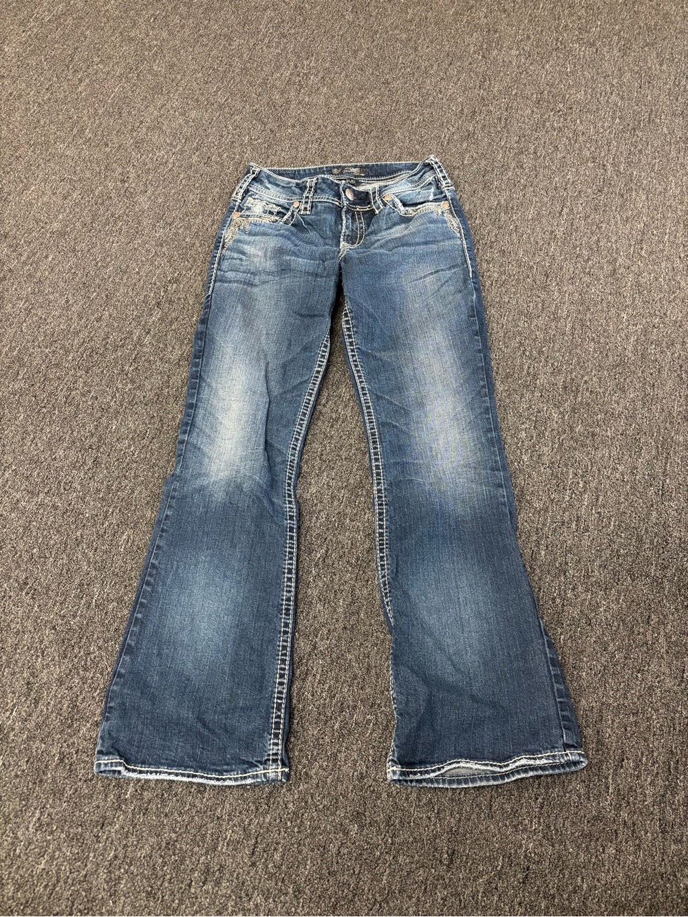 Silver Jeans Women's Flared Denim - Medium Blue Wash Size 27/30